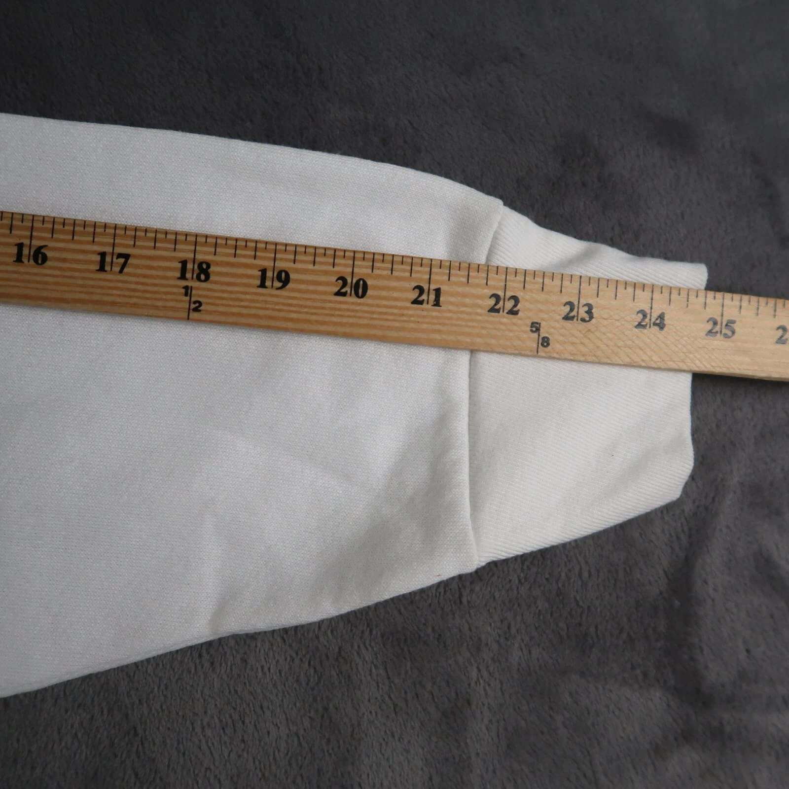 Vintage 90s Pooh Crewneck Sweatshirt Mens XL White Embroidered Made In USA