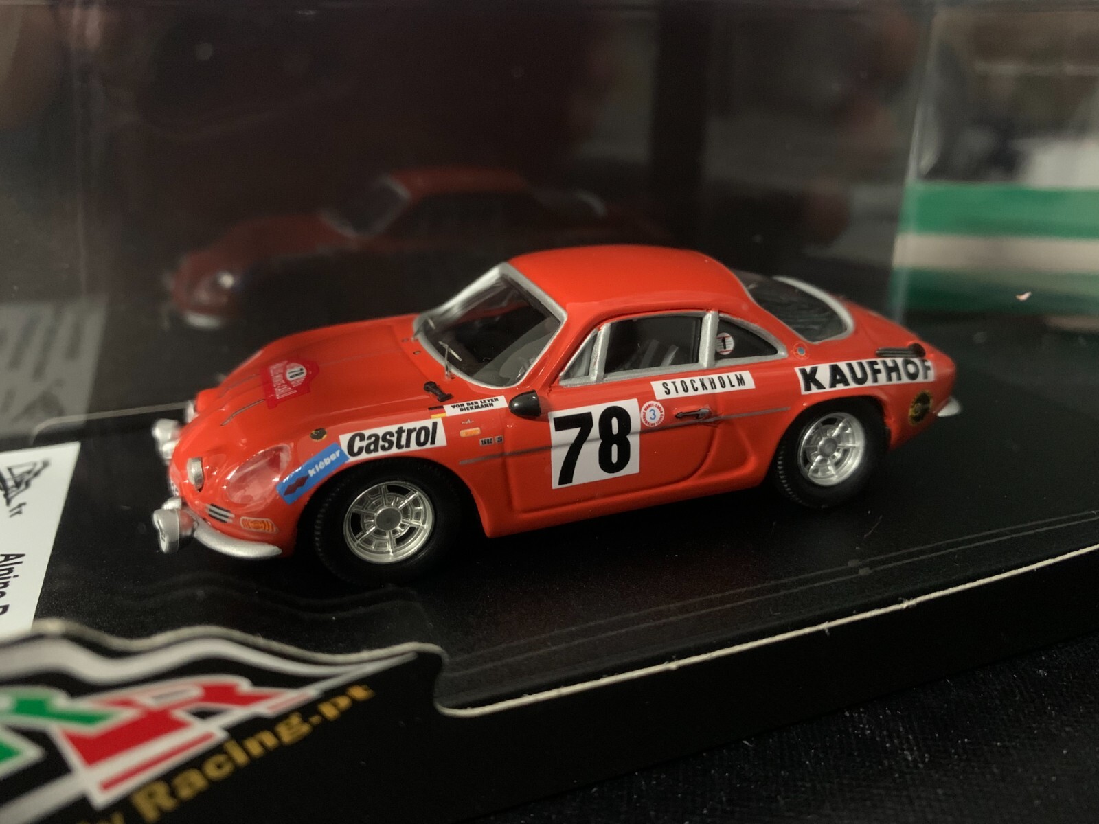 Alpine Renault A110 1975 Trofeu 1/43 : la miniature parfaite sans défaut de peinture
