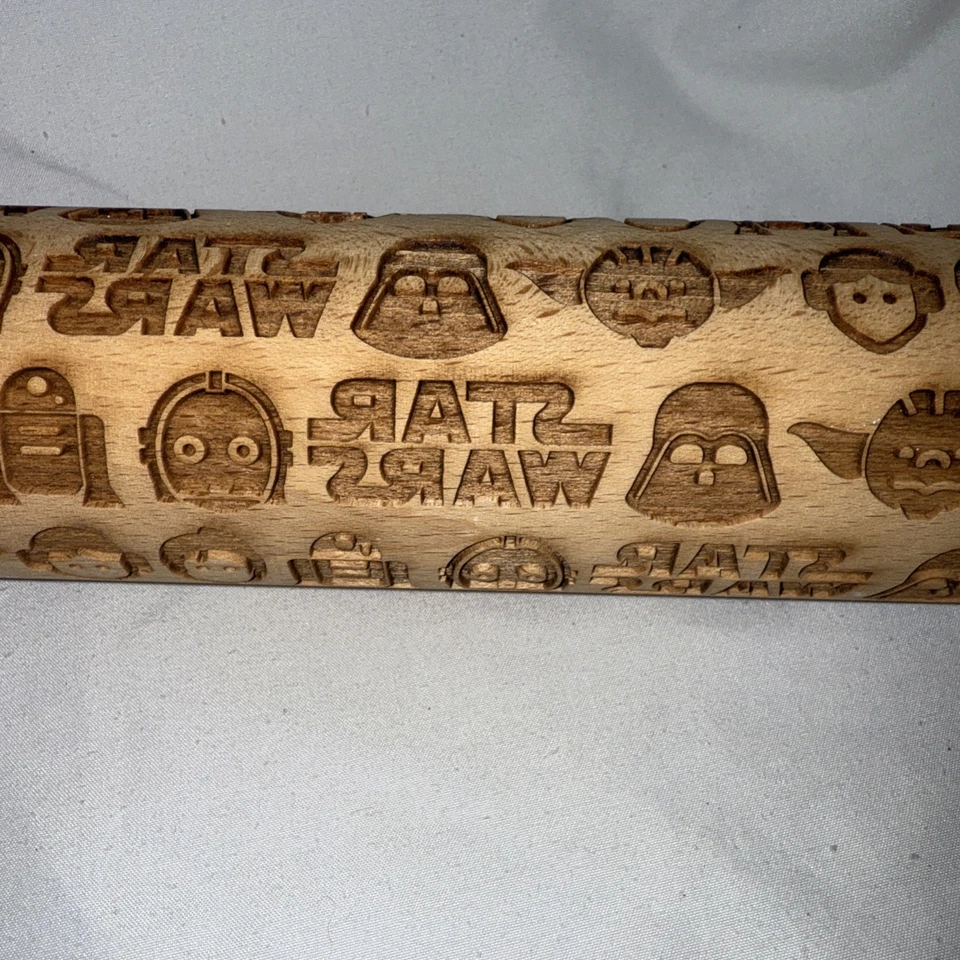 Star Wars Wooden Embossing Rolling Pin; Vader, Luke, Leah, C-3PO, Yoda, R2D2 - Image 3 of 4