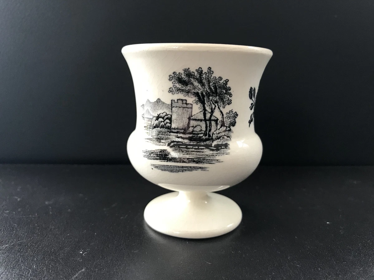 Wedgwood Etruria Black and White willow pattern style Egg cup C1890-1900
