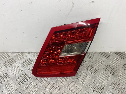 MERCEDES-BENZ E W212 Heckklappenleuchte rechts a2129060258 2.10 Diesel 21597761