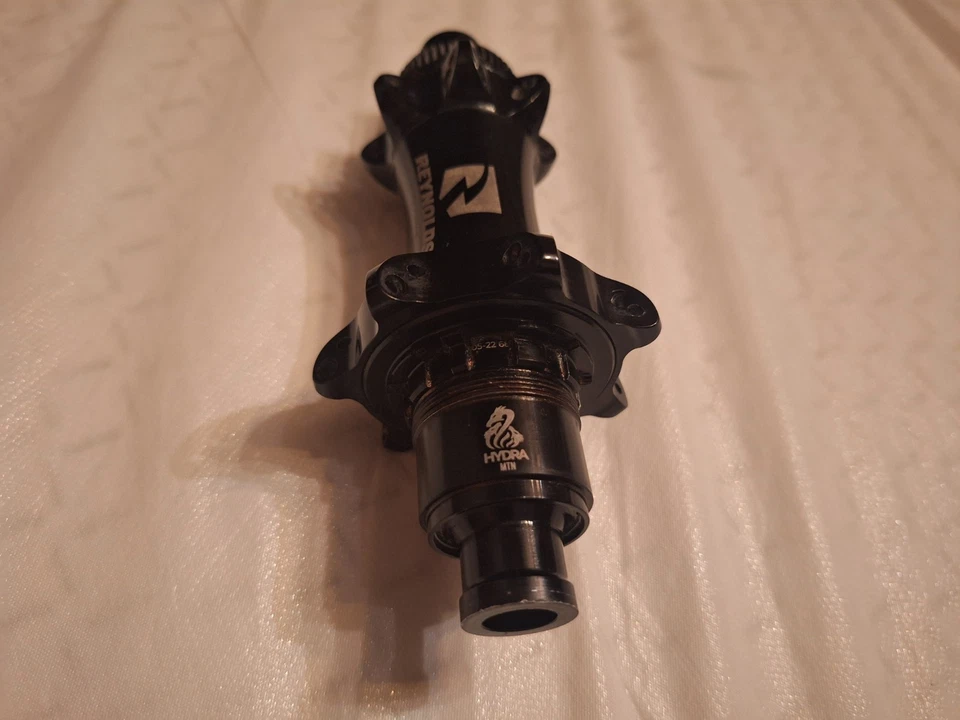 Industry 9 Hydra 28 radios 157 Super Boost buje trasero XD driver Foto 3 de 4