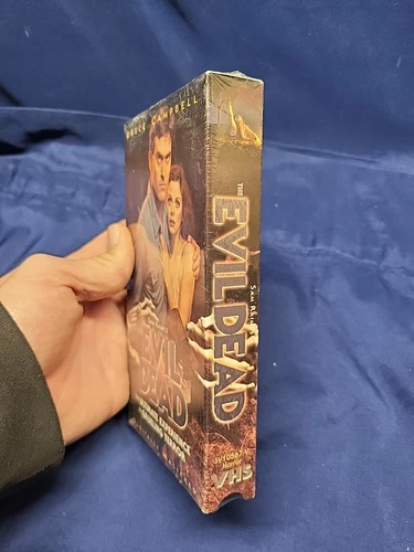 Sam Raimi's The Evil Dead (VHS, 1998) The Ultimate Experience in Grueling Terror - Picture 2 of 6