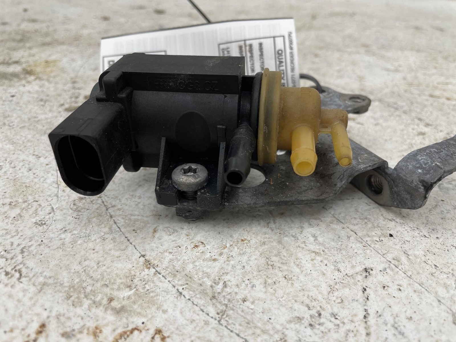 2016-2020 BENTLEY BENTAYGA BOOST VALVE PRESSURE CONTROLLER REGULATOR EXHAUST GAS