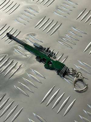 Metal AWM rifle keychain