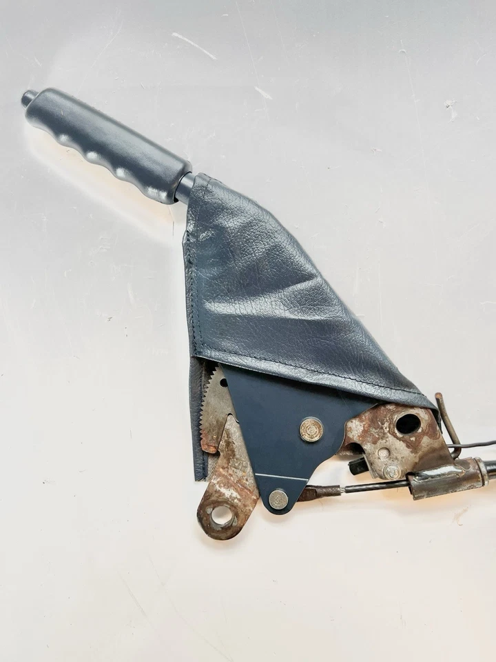 Nissan 300ZX Z31 1984-1989 2+0 manija de tracción de freno de emergencia 1987 freno eléctrico ¡BONITO! Foto 2 de 3