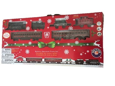 Lionel 37 piece set Battery Operated Train Set PRR Pennsylvania Railroad New !