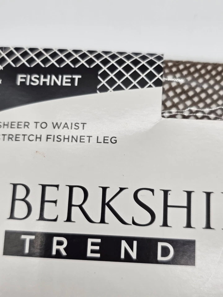 Berkshire Women's Trend Fishnet Queen Size 2 Pair Pantyhose 3X-4X Black Utopia - Image 4 of 4