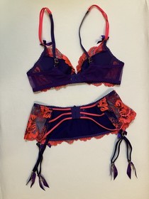 Agent Provocateur Karlie bra (34B), bottoms (3) and suspenders (3) never worn