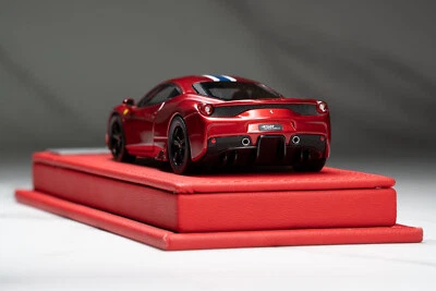 HH 1:43 Diecast Car Model Ferrari 458 Speciale Fuji White W/ Italian Stripe
