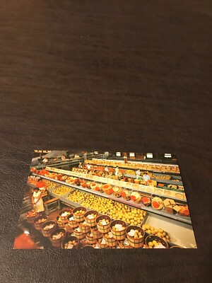 UNPOSTED POSTCARD - FLOYD WRAY'S - FORT LAUDERDALE - FLORIDA....SLOT 151