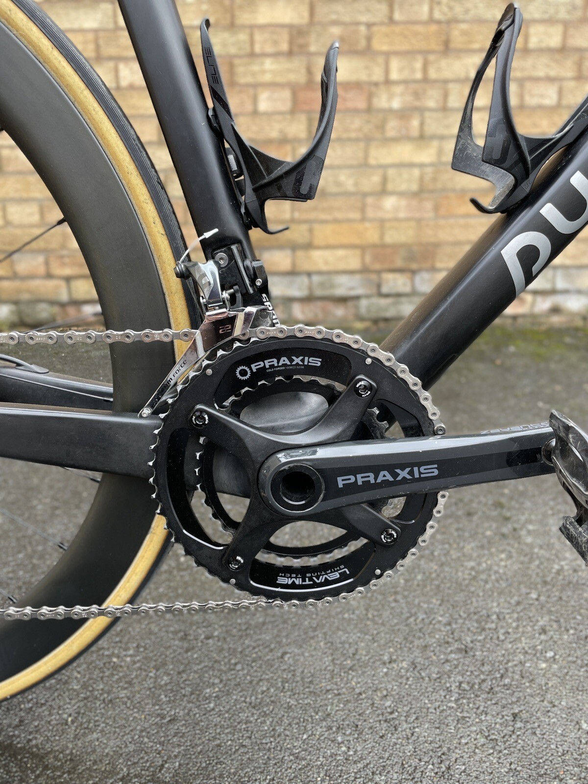 Dolan DR1 Carbon Road Bike Handbuilt 50mm Carbon Wheels Sram Force Disc