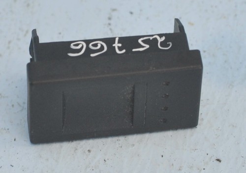 VW Polo 6N2 (99-01) Blind Stopfen Blende Abdeckung Schalter #25766-B20