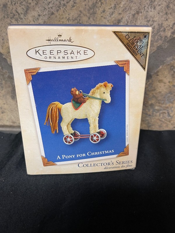 Hallmark 2003 -  Pony for Christmas - Repaint / Colorway