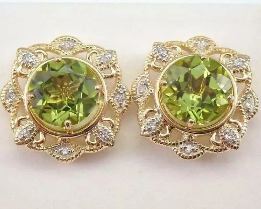 2.5 Ct Round Cut Lab-Created Green Peridot Stud Earring's 14K Yellow Gold Plated - Image 2 of 4