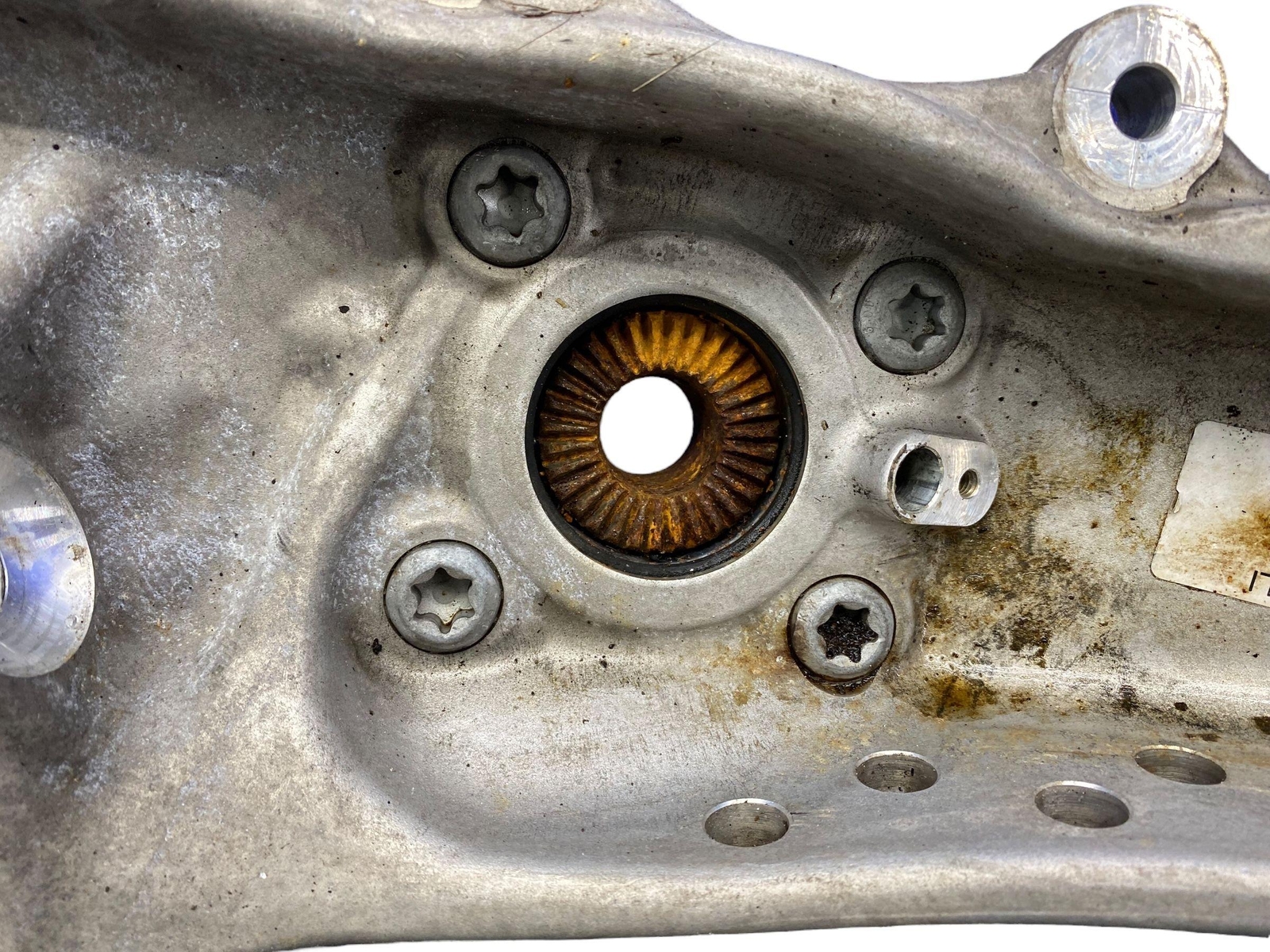 2014 2015 2016 2017 2018 2019 2020 BMW I8 FRONT LEFT SPINDLE KNUCKLE WHEEL HUB