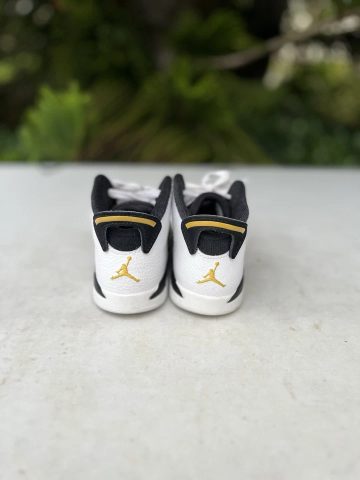 Nike Air Jordan 6 Retro Toddler Size: 8C - Image 4 of 4
