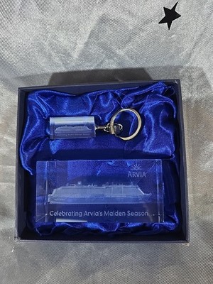 P&O Arvia Kristallblock & Schlüsselanhänger Sammlerstück Kreuzfahrtschiff Souvenir Geschenk Neu
