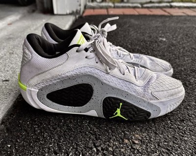 Size 8 - Tatum 2 Neon  Legacy  Air Jordan