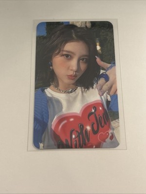 kpop girl group IVE Gaeul love dive Official fansign benefit Photocard