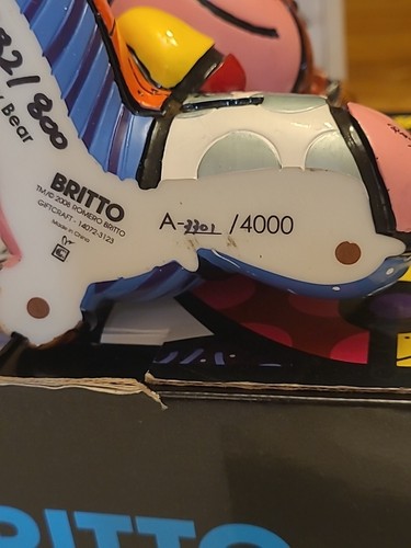 Romero Britto “HAPPY BEAR” Hand Signed 2008 First Edition # 382/800 - Picture 7 of 8