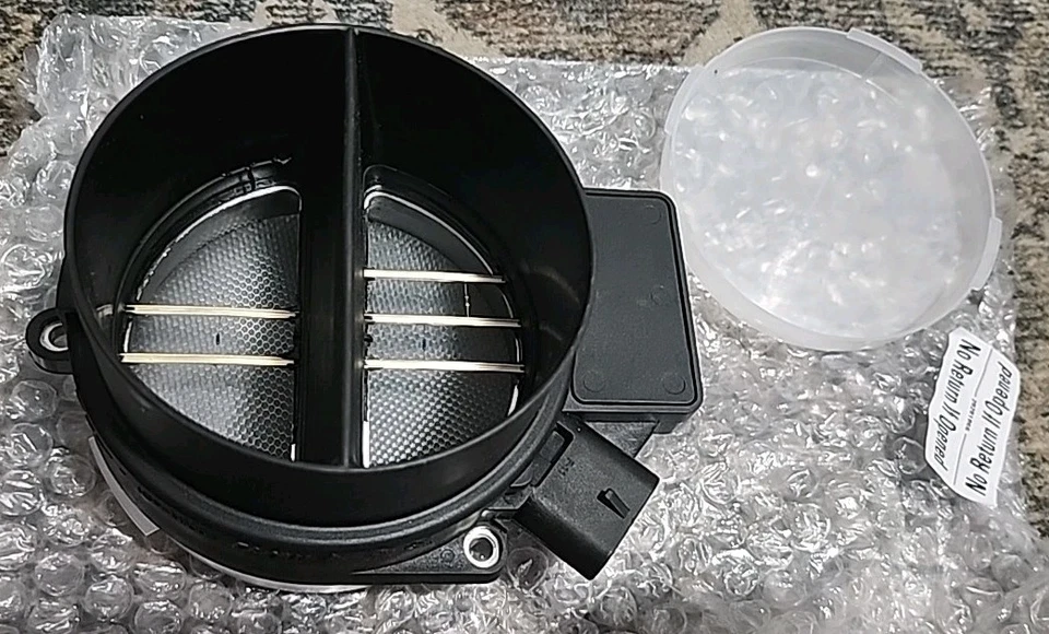 Mass Air Flow Sensor Delphi AF10043 - Image 4 of 4