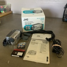 JVC GR-DA30U Digital Video Camera With Accessories Charger 2 Batteries Strap