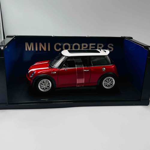 Autoart 1/18 MINI COOPER S rojo.Falta el espejo retrovisor izquierdo. Espejo de carrocería incluido - Imagen 4 de 10
