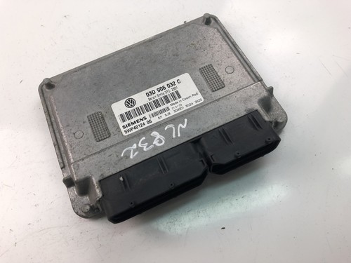 VW POLO 9N Motorsteuergerät ECU 03D906032C 2003 18044295
