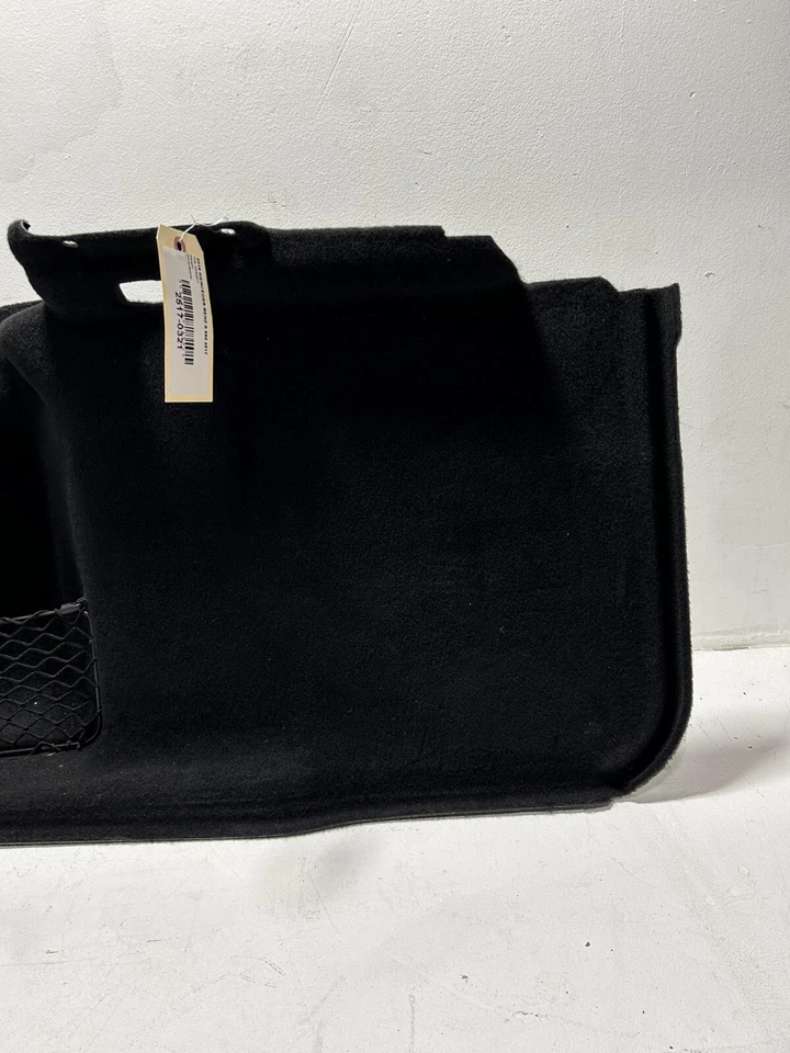 Cubierta de embellecedor del panel del cuarto lateral izquierdo del maletero Mercedes-Benz S550 2014-2017 OEM Foto 3 de 4