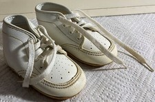 Winnie The Pooh Size 2 Baby Shoes 1970s Sears Original Packaging