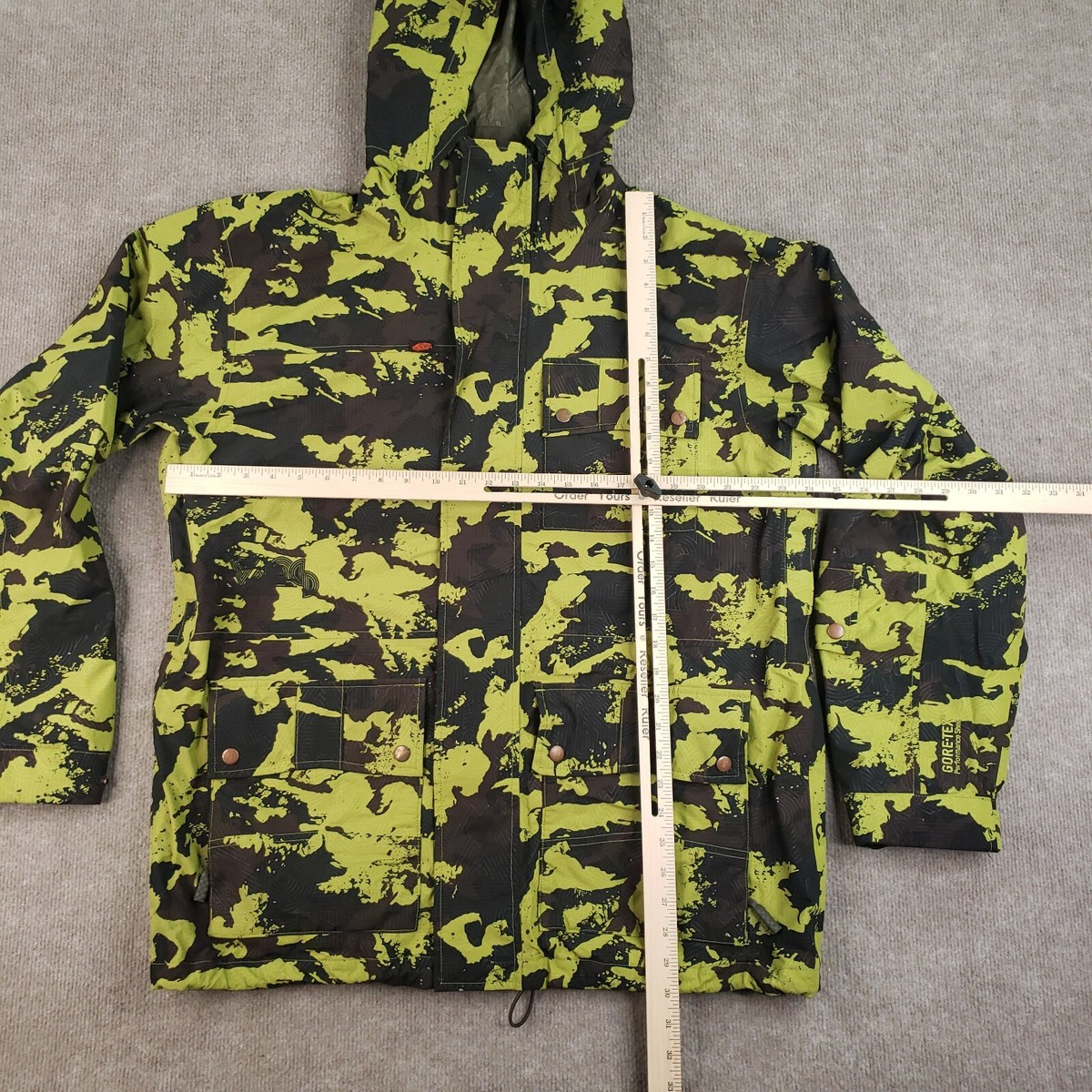 Vans UY Gore-Tex Jacket Mens Large Green Brown Camo Full Zip