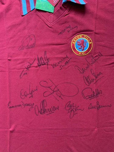ASTON VILLA 1982 HOME FOOTBALL SHIRT SIGNED BY 14 PLAYERS Gary Shaw, Peter Withe - Picture 2 of 4