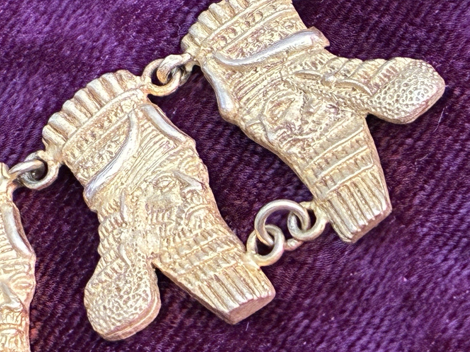 18K Solid Gold Authentic Ancient King Bracelet 7.… - image 16