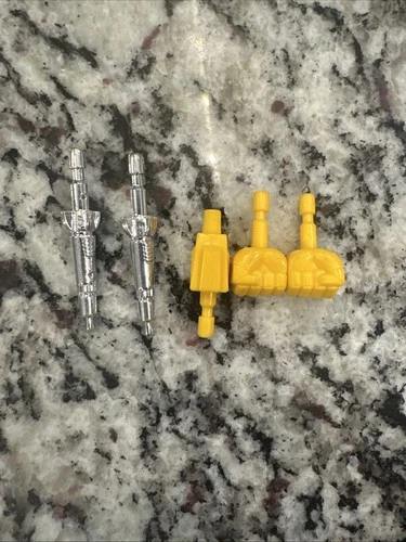 G1 Transformers Sunstreaker Fists Set Of 1 And 2 Missiles 1984 Hasbro