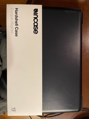 INCASE HARD SHELL CASE FOR MACBOOK PRO 13'' Complete Protection Airport Friendly