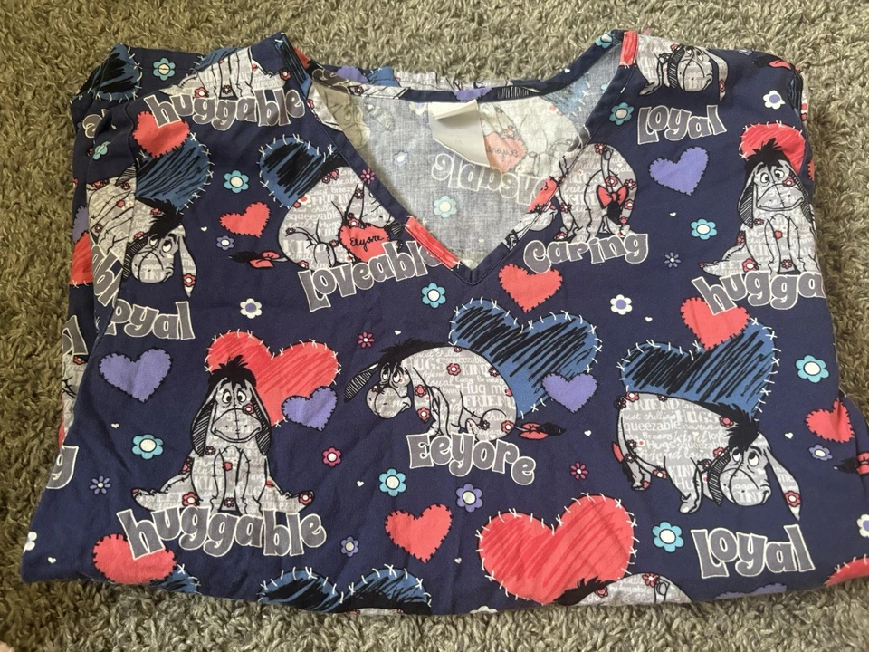 Paquete De 4 Blusa Médica Vintage Disney Eeyore Cuello en V Winnie The Pooh Talla M Foto 3 de 4
