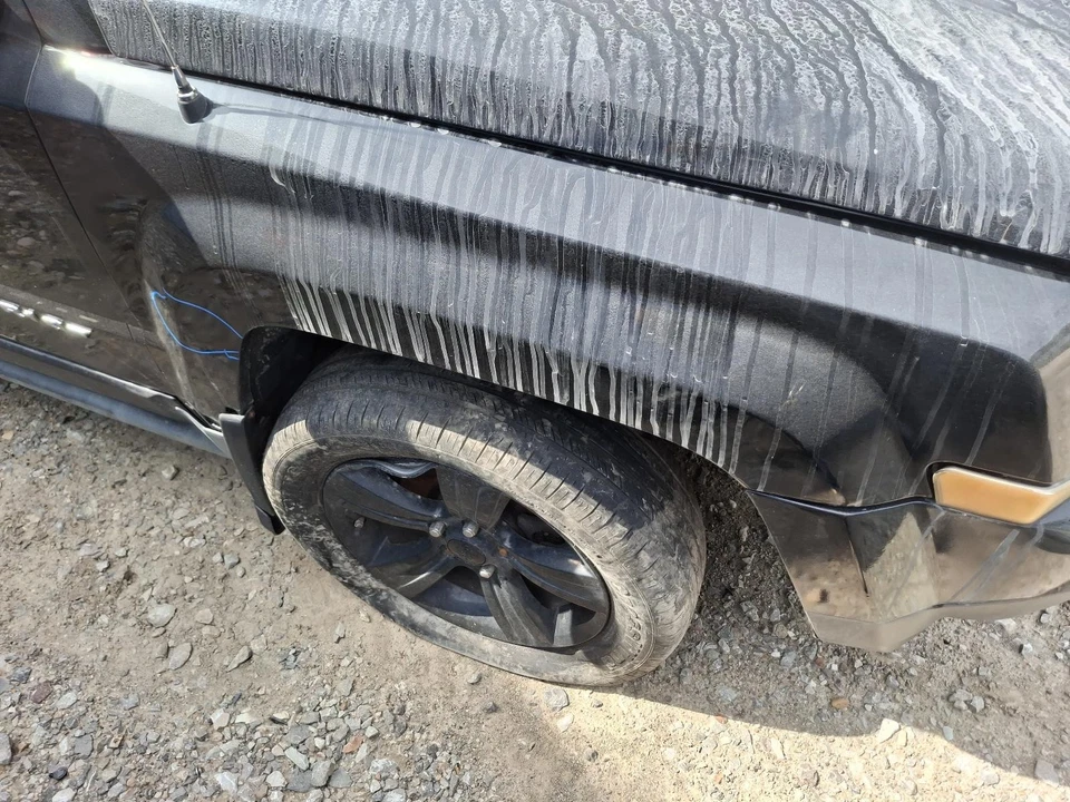 Used Turn Signal / Parking Light Assembly fits: 2012 Jeep Patriot Park Lamp-Turn - Image 3 of 4