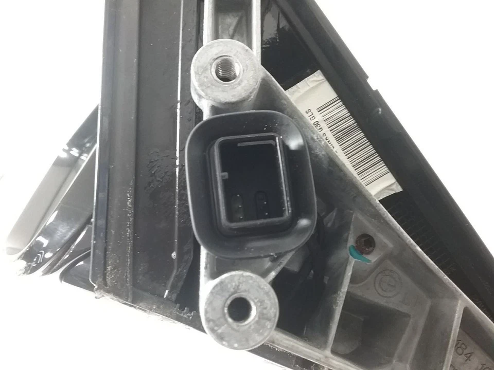 BMW 530i 2019 OEM espejo retrovisor lateral del conductor eléctrico con base de alto brillo se adapta a 17-20 Foto 4 de 4