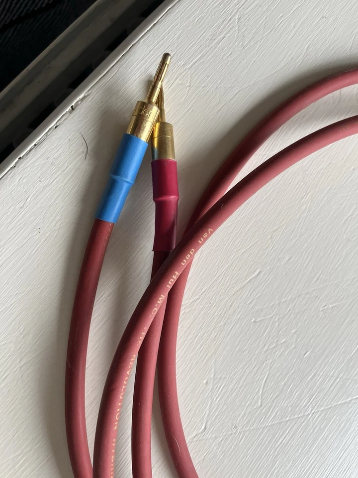 Van Den Hul - Revolution Hybrid Stereo Pair 2-2; 1.5m Set Original Vdh Plugs - Image 4 of 4