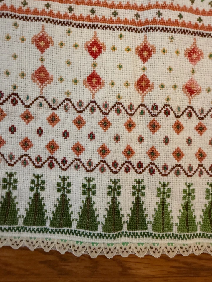 Vintage Cotton Cross Stitch Tablecloth 32 x 33 - Image 2 of 4