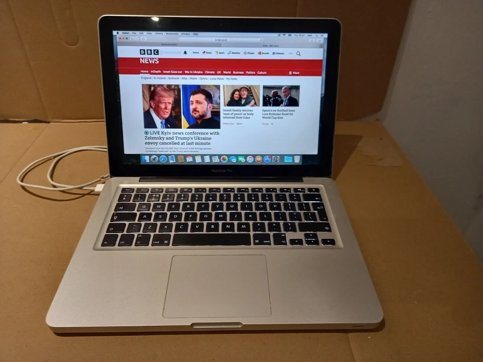 APPLE MACBOOK PRO MID 2009 13'  A1278 CORE 2 DUO 250GB HDD 4GB RAM P8700 - Image 3 of 4