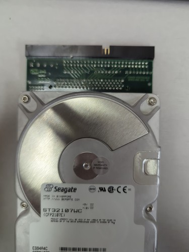Seagate Vintage 1994 ST32107WC(CFP2107E) Conner 2.1GB 7200RPM With Adapter - Afbeelding 3 van 13