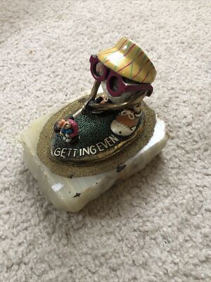 ''Getting Even'' Comical Golfing Statue Plaque 485