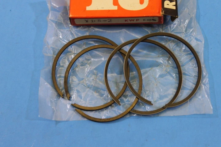YAMAHA 1962 1964 YD3 1962 YDS2 1963 YDT1 JUEGO DE ANILLOS DE PISTÓN .25 SOBRE 150-11601-10 Foto 2 de 4