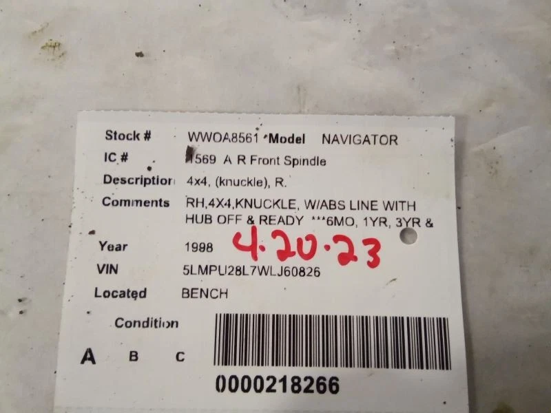 Husillo delantero de pasajero/nudillo nudillo para camioneta Ford F250 97-99 1977861 Foto 3 de 3