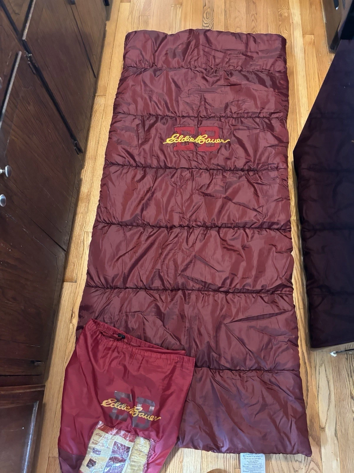 EDDIE BAUER SLEEPING BAG Maroon PUFFER POLYESTER 75L X 33W CAMPING Lifetime