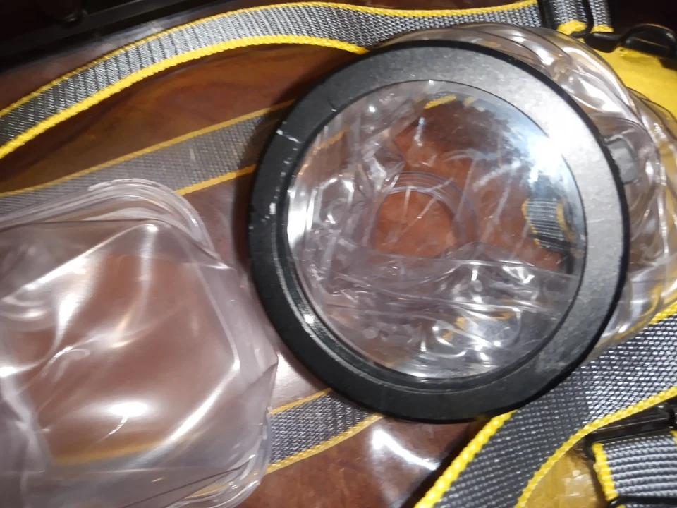 U-BXP Ewa Marine underwater DSLR camera housing 155ft Excellent Condition - Image 3 of 4