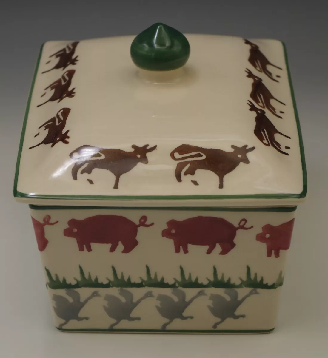 EMMA BRIDGEWATER ENGLAND 2000 BUTTER DISH FARM ANIMALS COWS PIGS