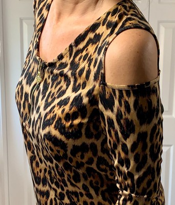 ANNE KLEIN Panthera Leopard Animal Print Cold Shoulder Blouse - S